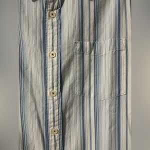Men’s Casual Button Down